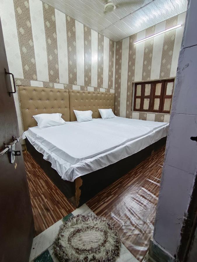 Hotel India Inn Walking Distance From Taj Mahal-- Rooftop Taj Mahal View Agra  Ngoại thất bức ảnh