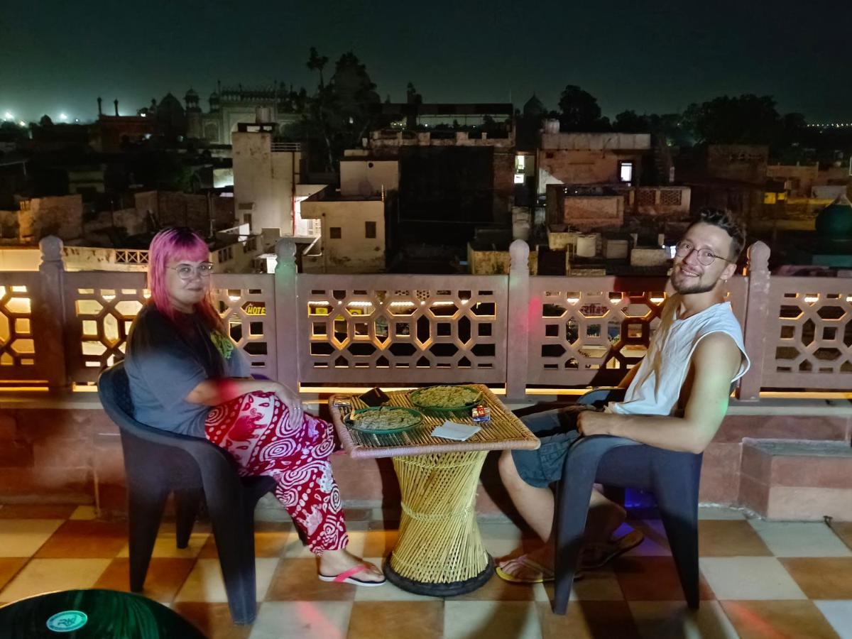 Hotel India Inn Walking Distance From Taj Mahal-- Rooftop Taj Mahal View Agra  Ngoại thất bức ảnh