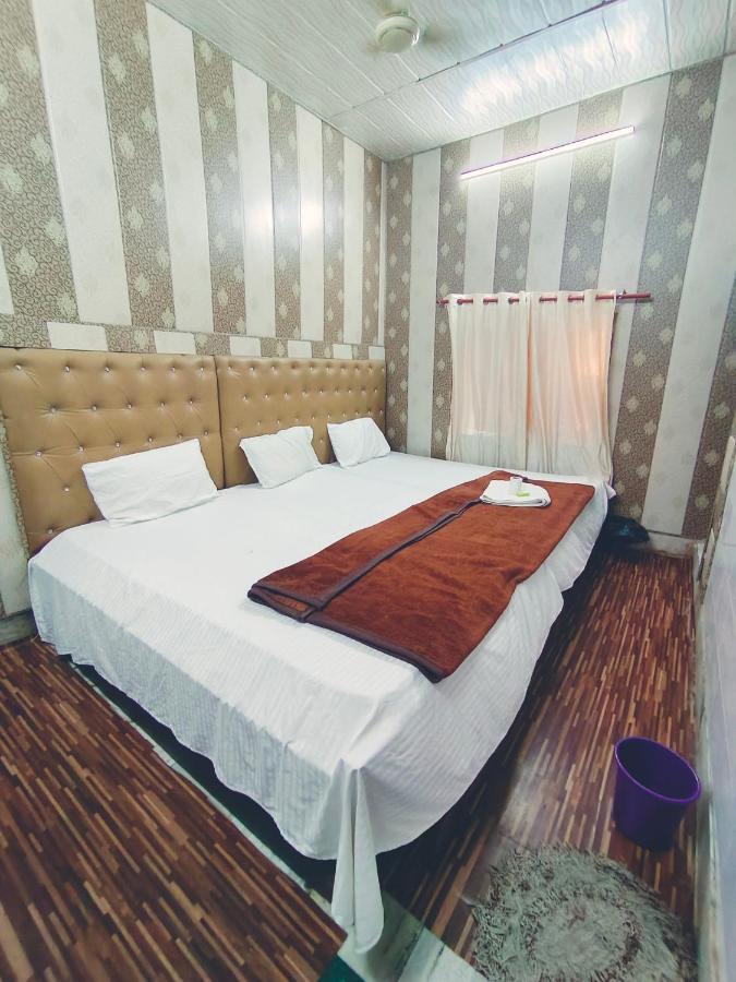 Hotel India Inn Walking Distance From Taj Mahal-- Rooftop Taj Mahal View Agra  Ngoại thất bức ảnh
