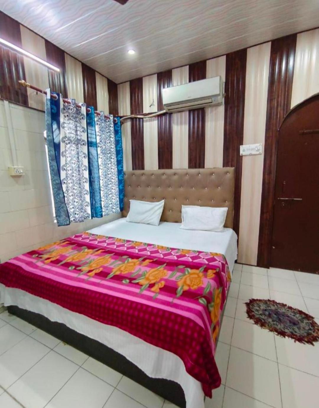 Hotel India Inn Walking Distance From Taj Mahal-- Rooftop Taj Mahal View Agra  Ngoại thất bức ảnh