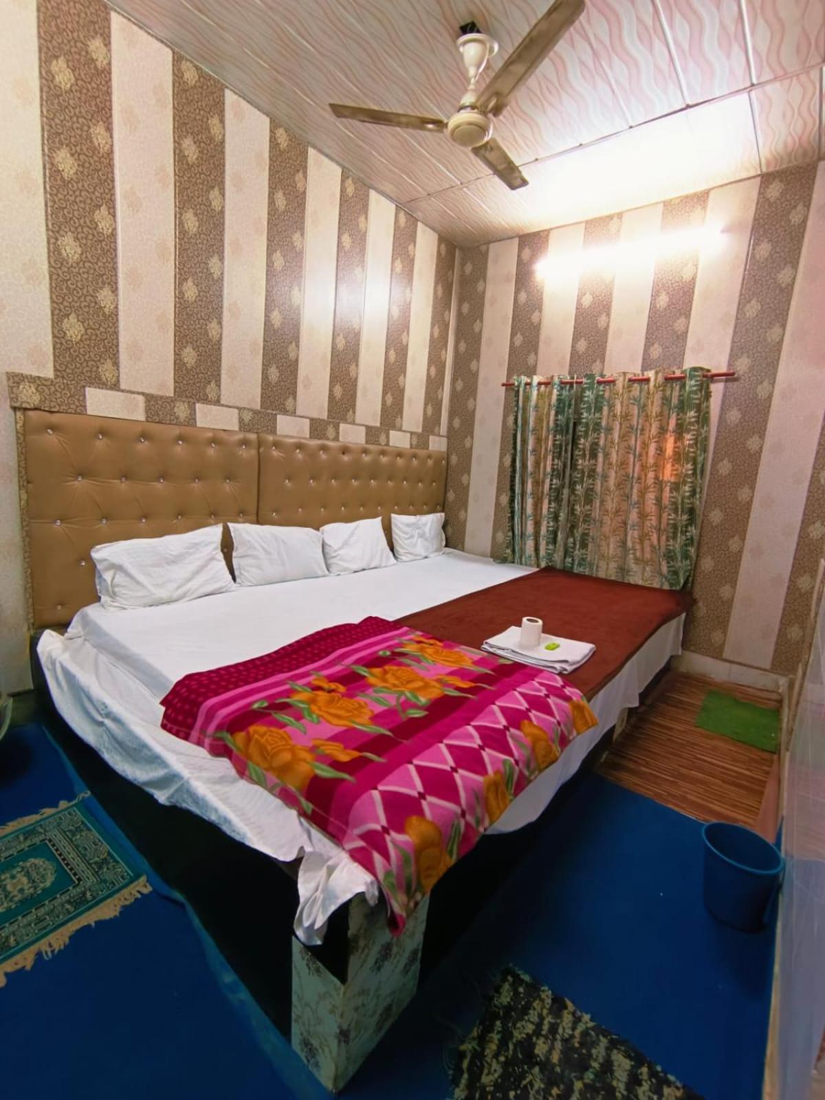 Hotel India Inn Walking Distance From Taj Mahal-- Rooftop Taj Mahal View Agra  Ngoại thất bức ảnh